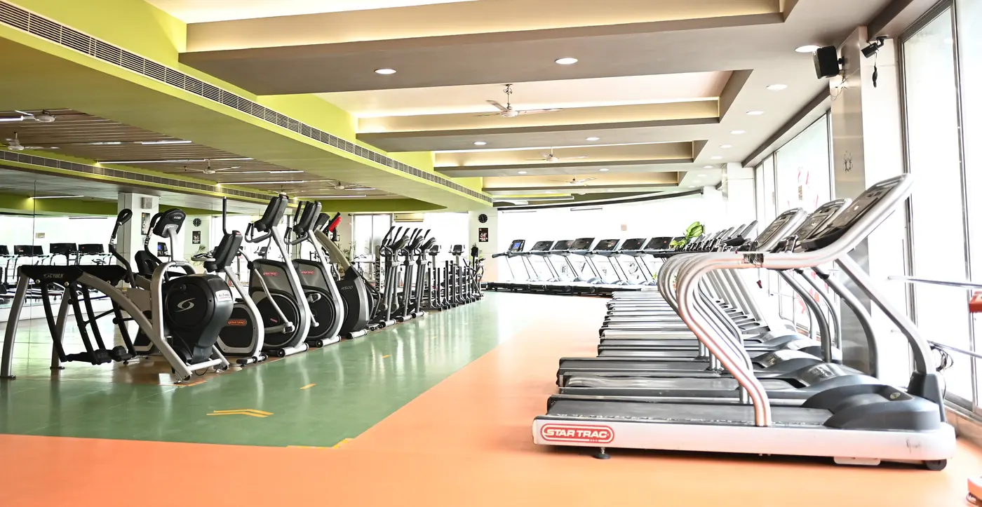 Satellite cardio area
